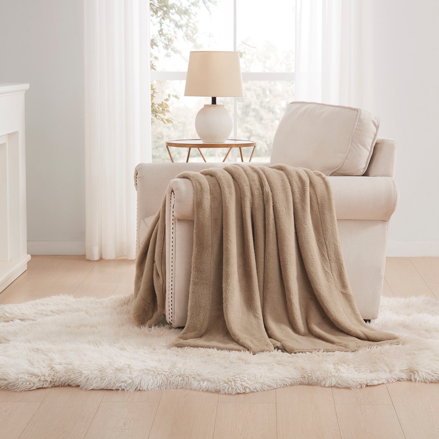 3pc Faux Rabbit Queen Comforter